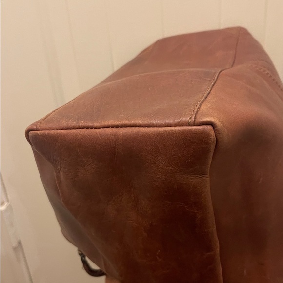 Born please check all picture of condition - Picture 11 of 17